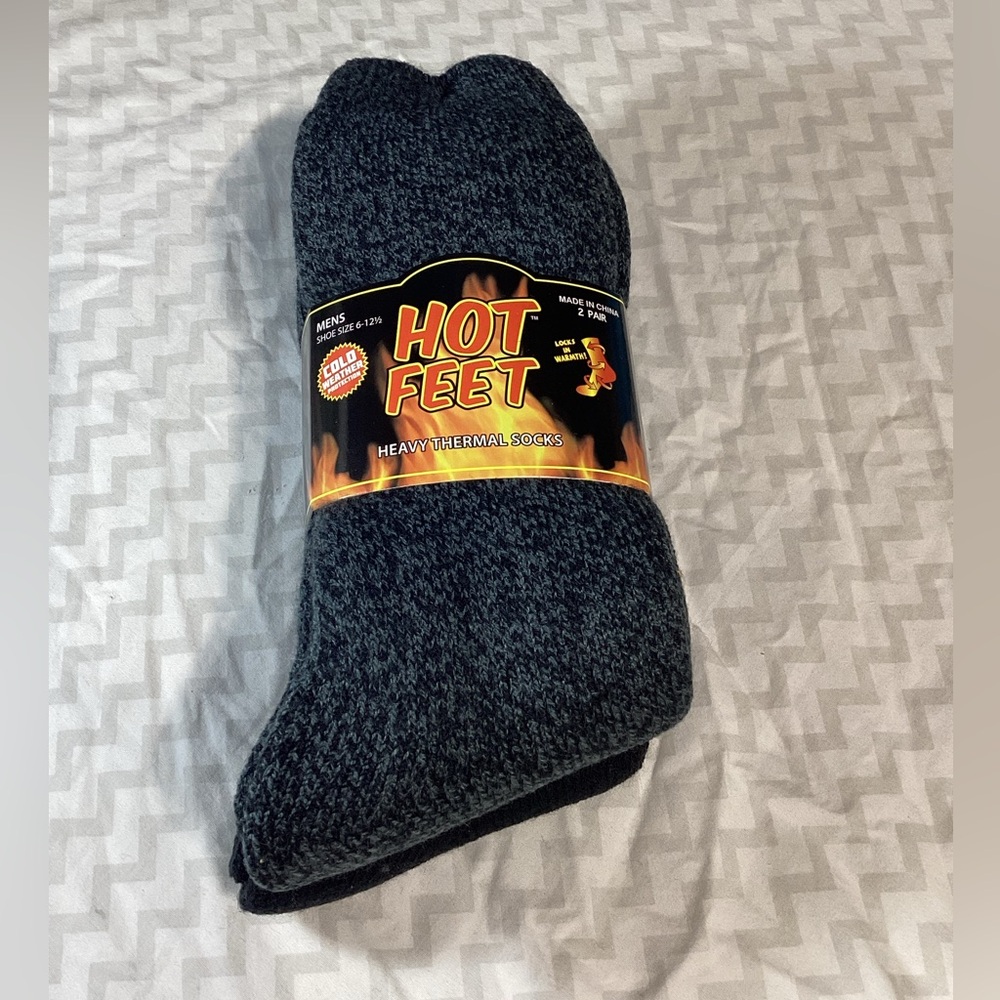 Hot Feet Dark Grey and Black 2 Pack Men’s Thermal Socks